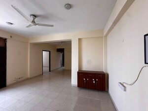 Room in 2 BHK Apartment at GPL Eden Heights, Sector 70 – for Rent