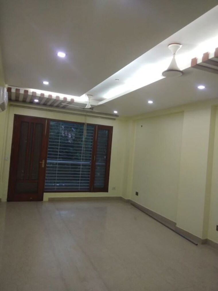 Room, hauz khas 3 Bedroom 2000 Sq.Ft. Builder Floor In Hauz Khas Delhi 10784065