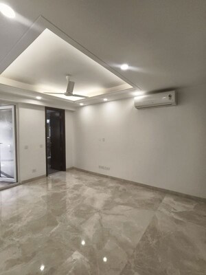 Room in 3 BHK Builder Floor at Greater Kailash ii – for Sale