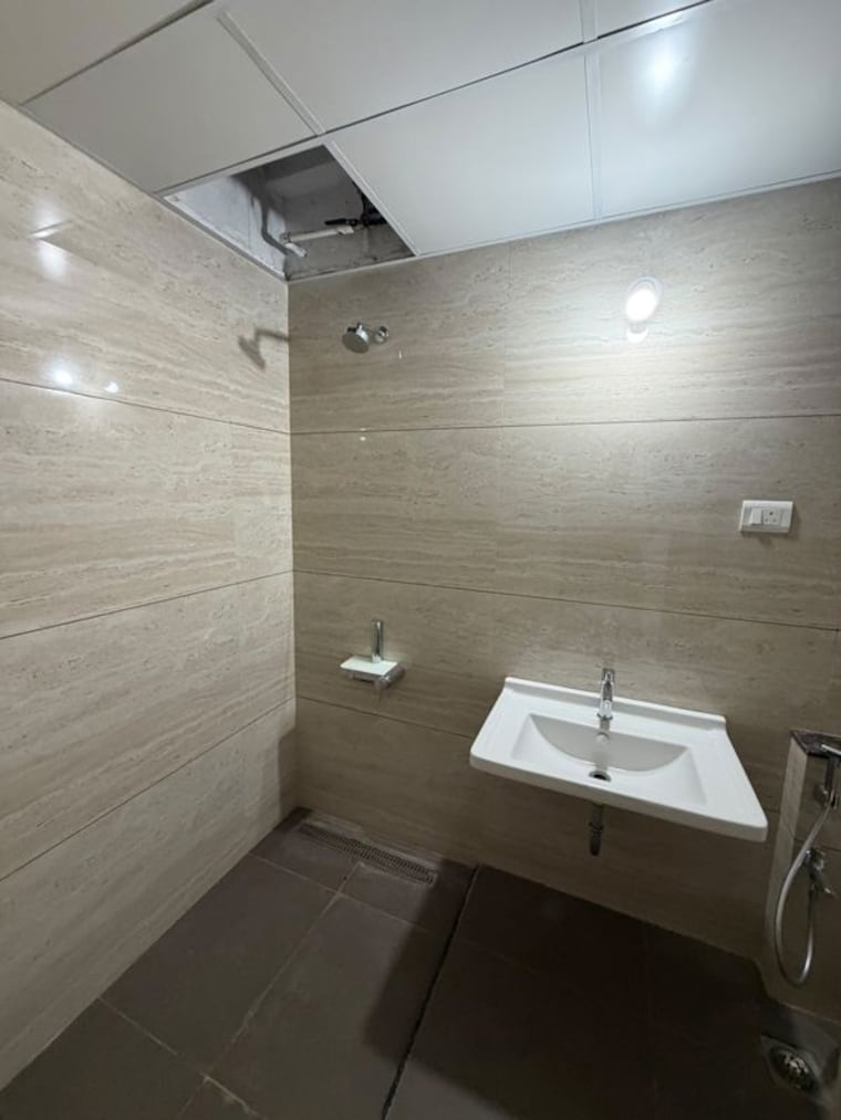 Bathroom, kumar-hill-view-residency 2 Bedroom 960 Sq.Ft. Apartment In Kothrud Pune 10784042