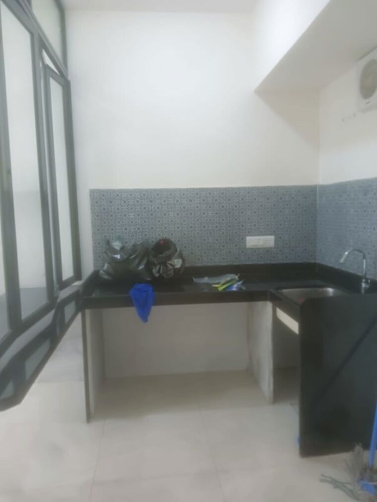 Kitchen/pantry, lodha-quality-home-tower-2 1 Bedroom 317 Sq.Ft. Apartment In Majiwada Thane 10784081