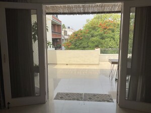 Balcony in 2 BHK Builder Floor at Nizamuddin East – for Rent