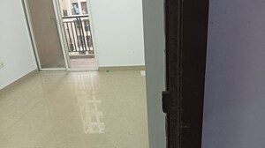 Room in 1 BHK Apartment at DB Orchid Ozone, Dahisar East – for Rent
