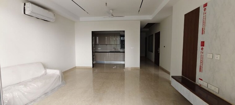 Room, east of kailash 4 Bedroom 2700 Sq.Ft. Builder Floor In East Of Kailash Delhi 10784090