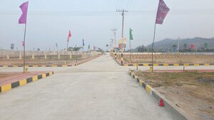  Plot For Sale in Yadagirigutta
