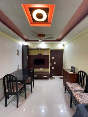 Team Area in 1 BHK Apartment at Evershine Millennium Paradise, Kandivali East – for Sale