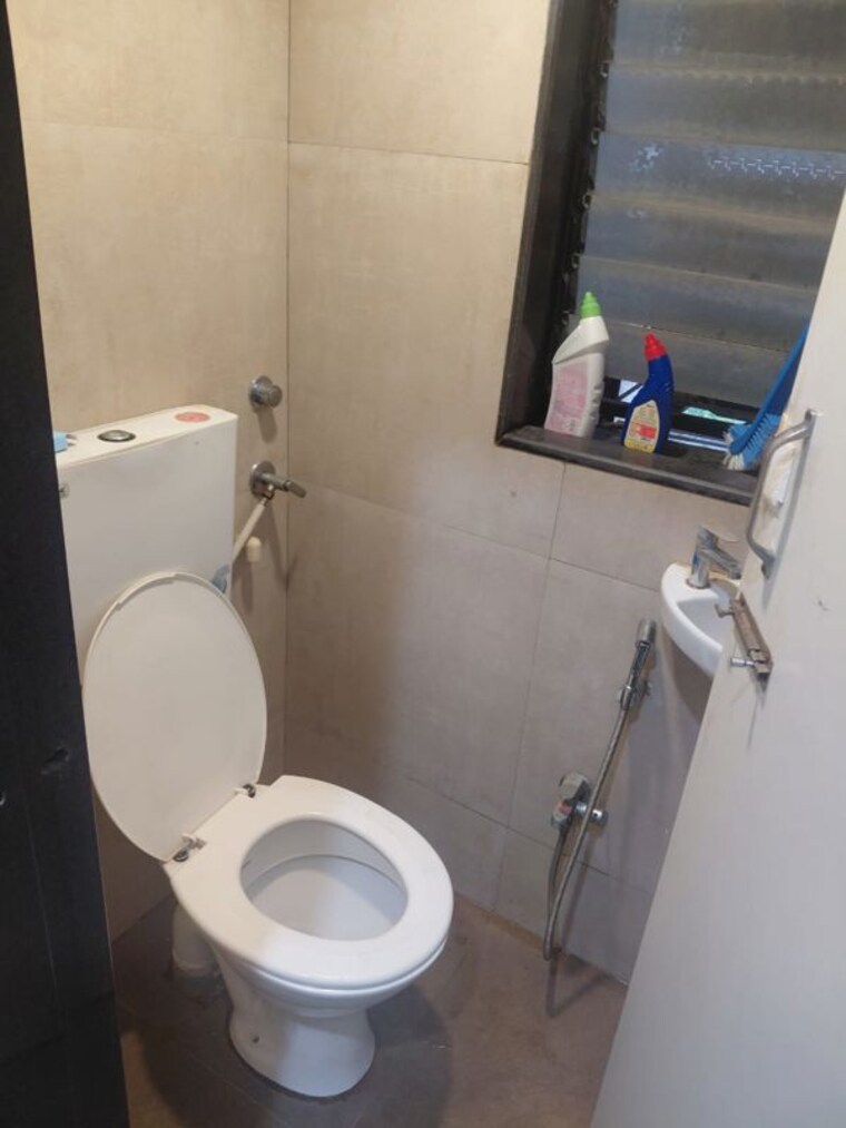 Bathroom, arihant-aura Commercial Office Space 1450 Sq.Ft. In Turbhe Navi Mumbai 10784142