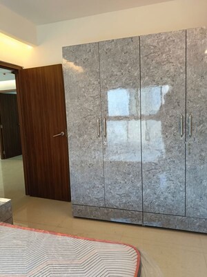 Room in 2 BHK Apartment at Worli – for Rent