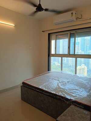 Bedroom in 2 BHK Apartment at Worli – for Rent