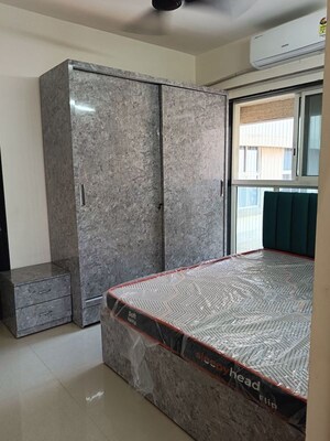 Bedroom in 2 BHK Apartment at Worli – for Rent