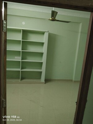 Room in 1 RK Apartment at Mahalakshmi Residency Auto Nagar, Auto Nagar – for Rent