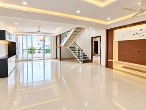 5 BHK Apartment For Sale in Stand Alone Apartment, Madhapur