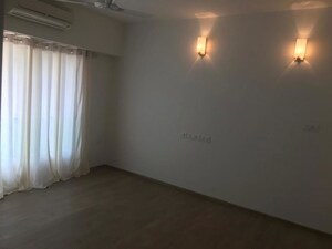 Room in 2 BHK Apartment at Omkar Meridia, Kurla West – for Rent