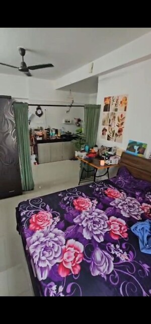 Parking in 2 BHK Apartment at Powai – for Rent
