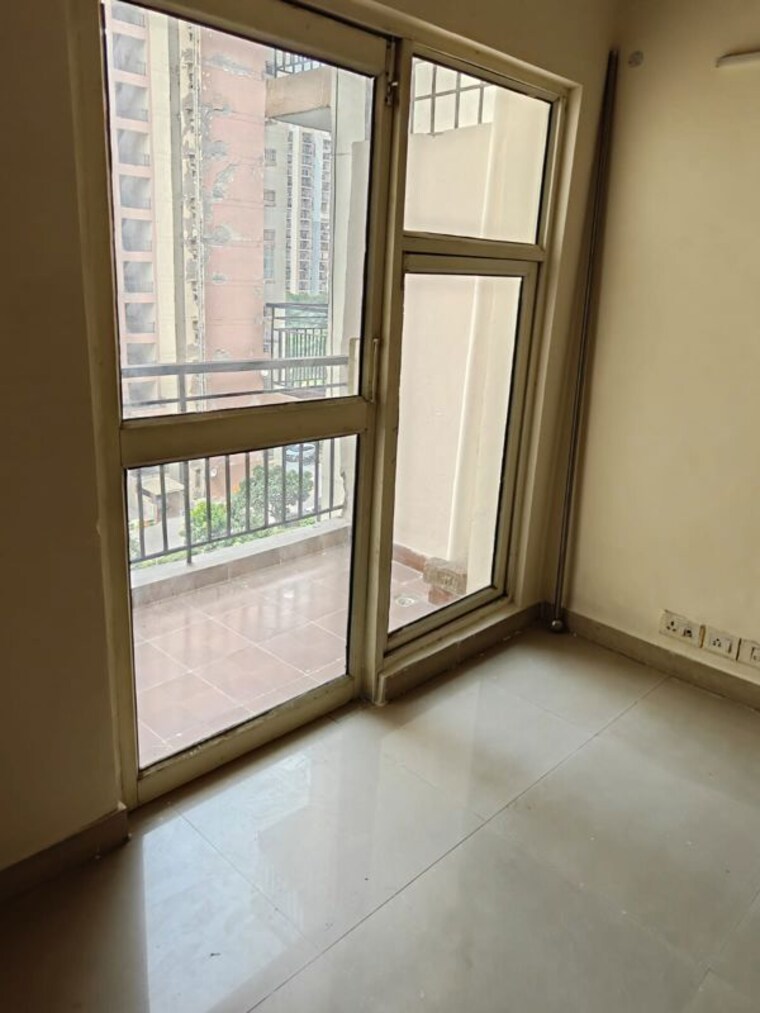 Room, aims-golf-city 3 Bedroom 1350 Sq.Ft. Apartment In Sector 75 Noida 10784232