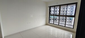 Room in 2 BHK Apartment at Chandak 34 Park Estate, Goregaon West – for Rent