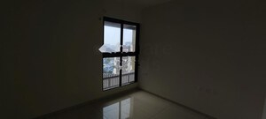 Room in 2 BHK Apartment at Chandak 34 Park Estate, Goregaon West – for Rent