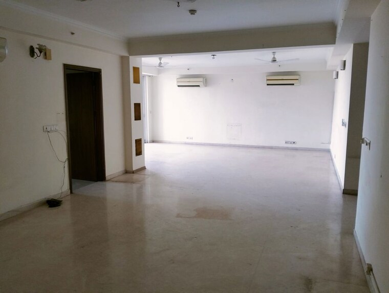 Room, dlf-the-summit 4 Bedroom 3034 Sq.Ft. Apartment In Dlf Phase V Gurgaon 10784266