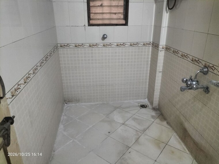 Bathroom, shroff-supriya-classic 2 Bedroom 1090 Sq.Ft. Apartment In Baner Pune 10784296