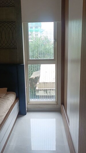 Room in 3 BHK Apartment at Juhu Pearl, Juhu – for Rent