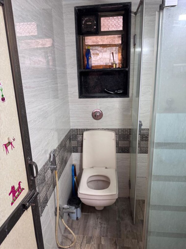 Bathroom, arpan-darpan-chs 2 Bedroom 650 Sq.Ft. Apartment In Goregaon East Mumbai 10784322