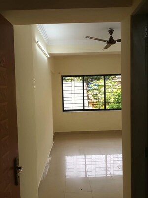 Room in 2 BHK Apartment at Bandra West – for Rent