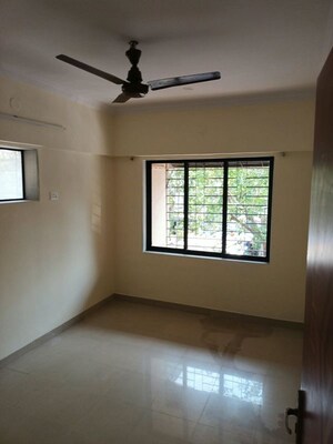 Room in 2 BHK Apartment at Bandra West – for Rent