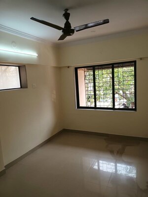 Room in 2 BHK Apartment at Bandra West – for Rent