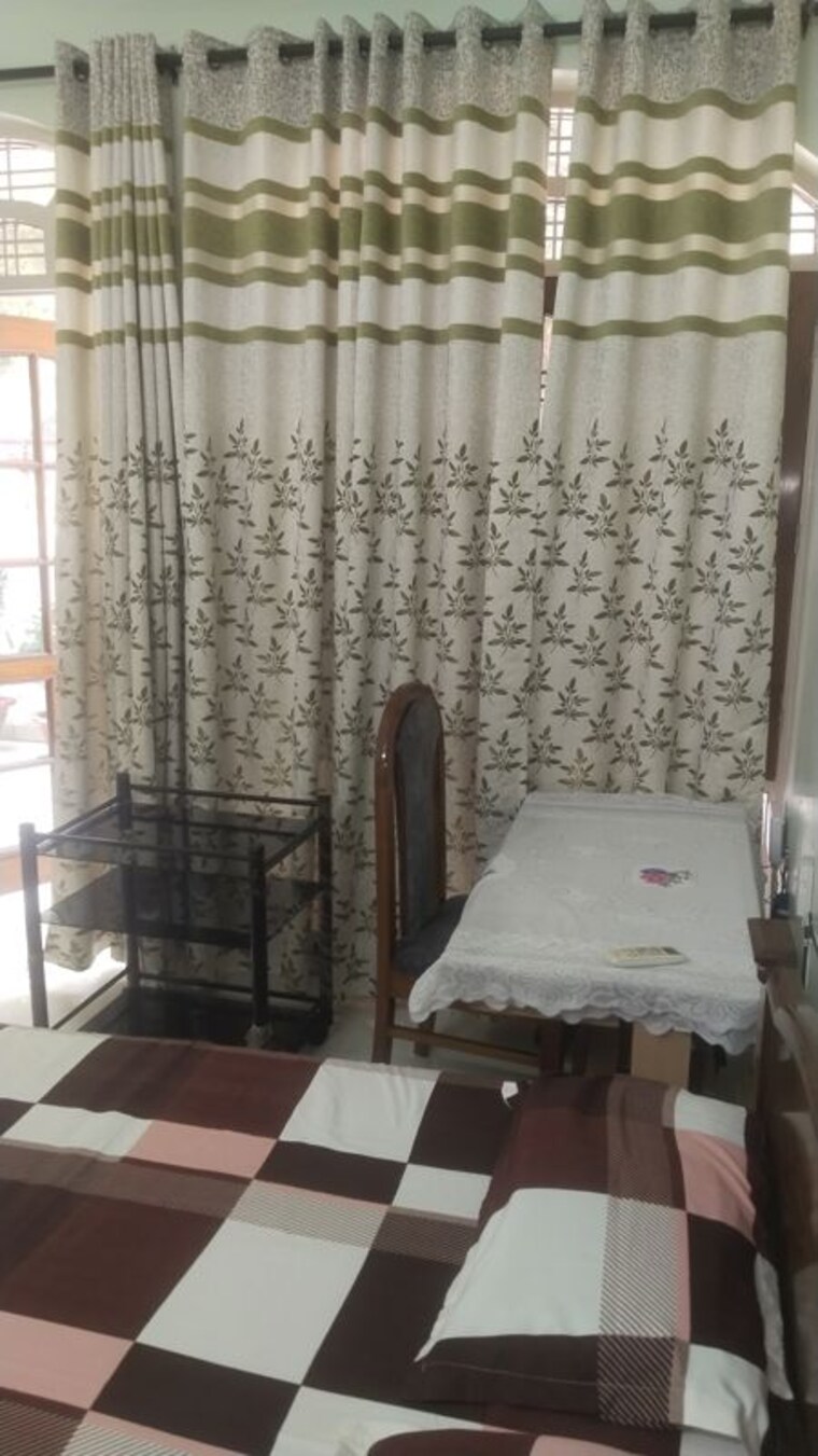 Room, gomti nagar 1 RK 200 Sq.Ft. Builder Floor In Gomti Nagar Lucknow 10784388