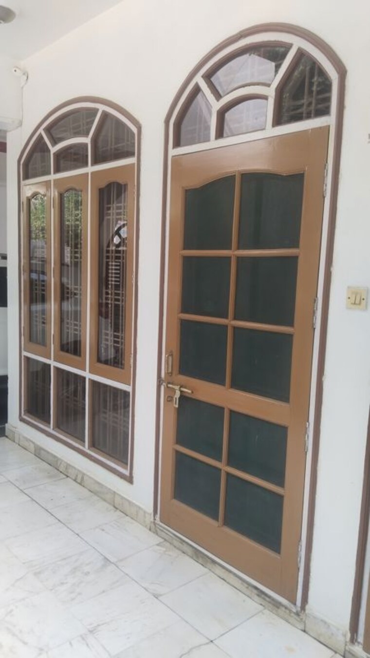 Balcony, gomti nagar 1 RK 200 Sq.Ft. Builder Floor In Gomti Nagar Lucknow 10784388