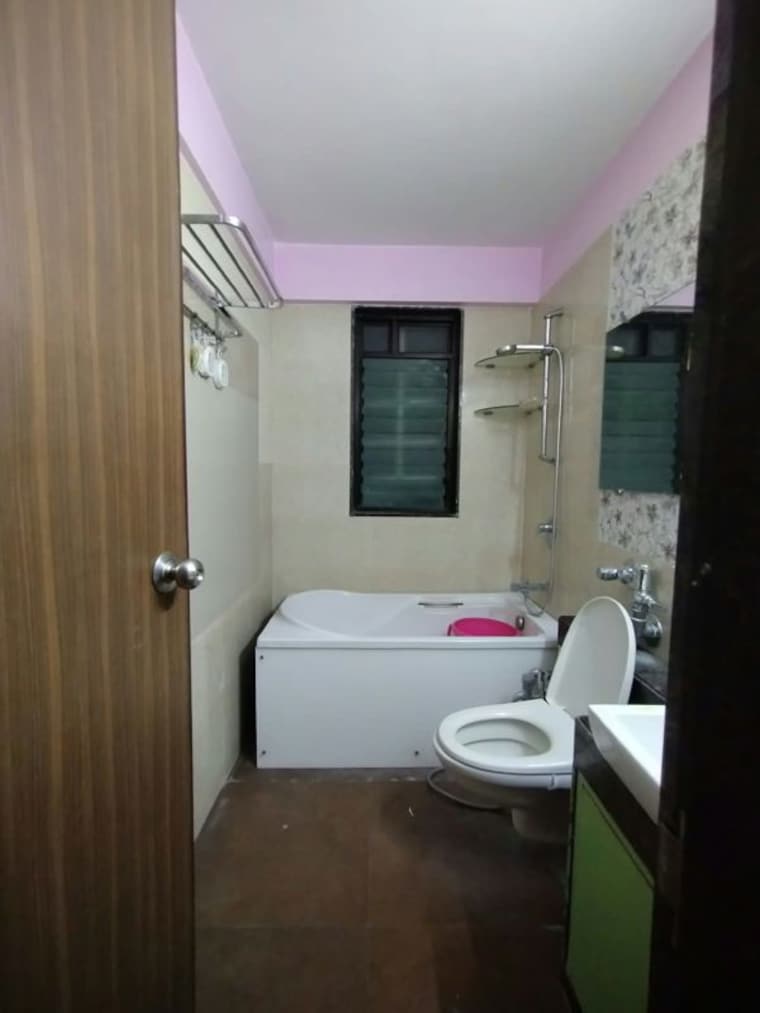 Bathroom, neelkanth-palms 3 Bedroom 1250 Sq.Ft. Apartment In Kapur Bawdi Thane 10784418