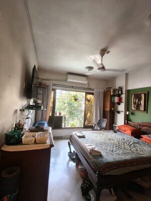 Bedroom in 2 BHK Apartment at Bandra West – for Rent