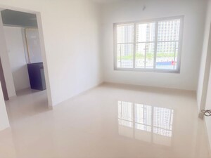 Room in 4 BHK Apartment at Chandak Next, Borivali East – for Sale