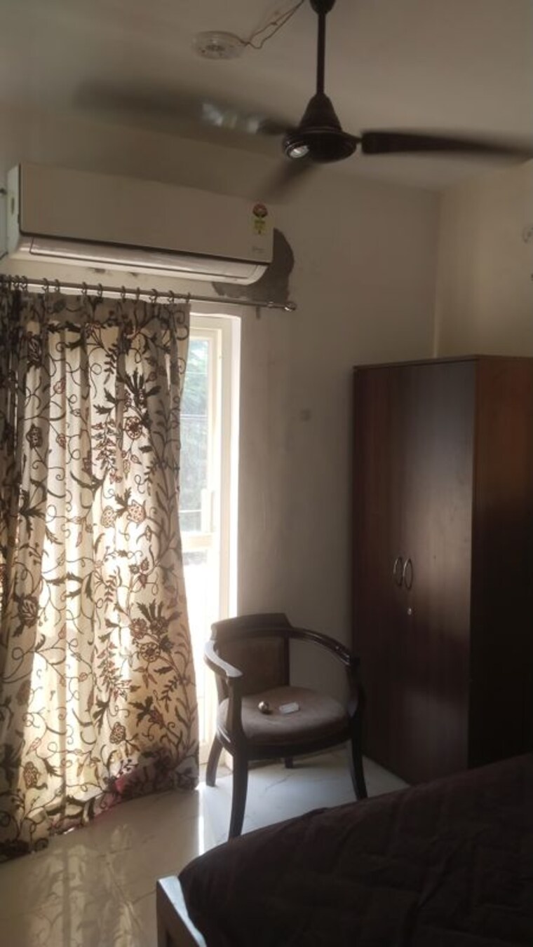 Bathroom, gomti nagar 1 RK 200 Sq.Ft. Builder Floor In Gomti Nagar Lucknow 10784413