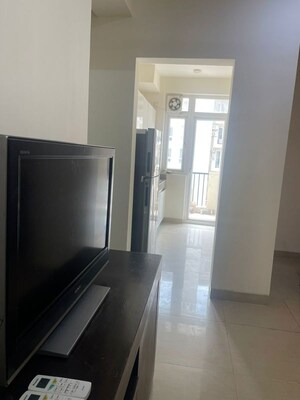 Room in 2.5 BHK Apartment at Emaar Emerald Estate, Sector 65 – for Rent