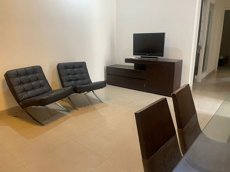 Team Area, emaar-emerald-estate 2.5 Bedroom 1020 Sq.Ft. Apartment In Sector 65 Gurgaon 10784397