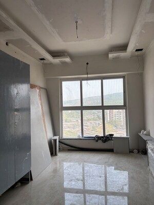 Bedroom in 1.5 BHK Apartment at Ava Guru Dwarka, Dahisar East – for Rent