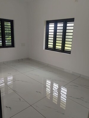 Room in 4 BHK Independent House at Pamboor – for Sale