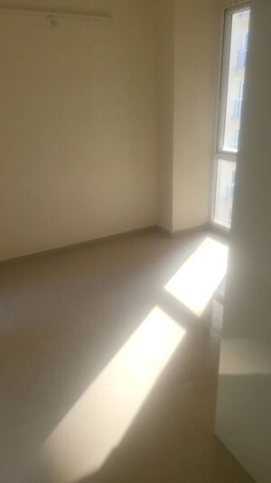 Room in 3 BHK Apartment at Conscient Habitat 102, Sector 102 – for Rent