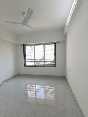 Room in 2 BHK Apartment at Shubhjivan Sianna Heights, Borivali West – for Rent