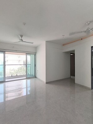 2 BHK Apartment For Rent in Shubhjivan Sianna Heights, Borivali West
