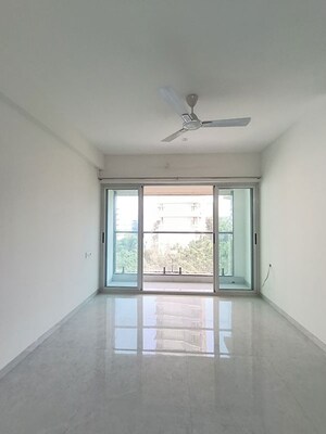Room in 2 BHK Apartment at Shubhjivan Sianna Heights, Borivali West – for Rent