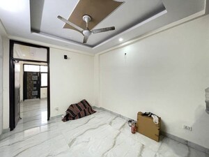 Room in 1 BHK Builder Floor at Neb Sarai – for Rent