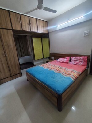 Bedroom in 2 BHK Apartment at Mota Mahal Apartment, Andheri West – for Rent