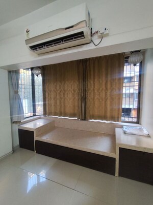Bedroom in 2 BHK Apartment at Mota Mahal Apartment, Andheri West – for Rent