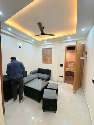 Team Area in 1 BHK Builder Floor at Saket – for Rent