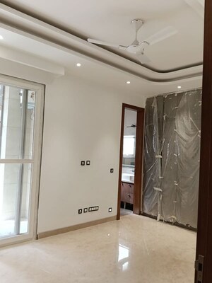 Room in 3 BHK Builder Floor at East Of Kailash – for Rent