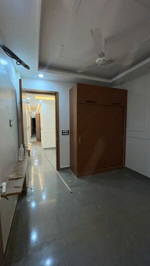 Building Lobby in 2 BHK Builder Floor at Malviya Nagar – for Rent