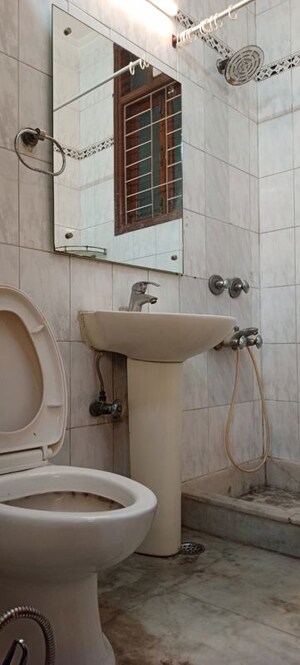 Bathroom in 2 BHK Builder Floor at Dayanand Colony – for Rent
