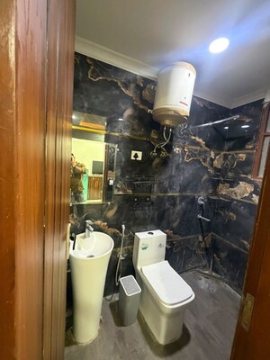 Washroom in 1 BHK Builder Floor at Chattarpur – for Rent